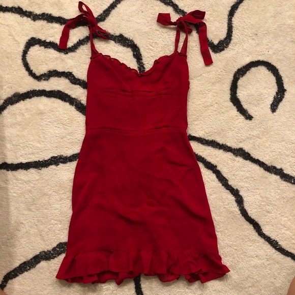 Reformation mini Christine dress tie straps in size 6, worn once - Picture 2 of 2